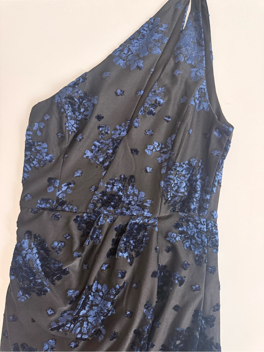 Lulu's Black One-Shoulder Sequin Midi Dress with Navy Accents - Picture 7 of 16